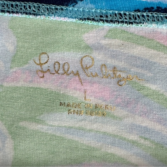 Lilly Pulitzer Boatneck Floral Top With Gold Button Accented Sleeves Size Large - Picture 6 of 7